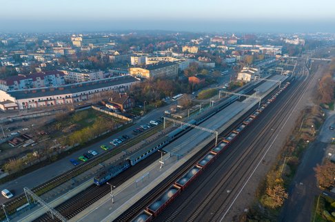 Kościan, 15.11.2022, widok na tory z lotu ptaka. fot.: Ł. Bryłowski